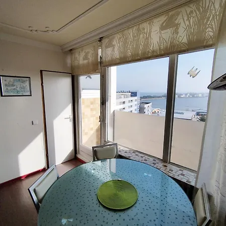 E11-007 Апартаменты *